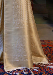 Golden Kanjivaram Soft Woven Silk Saree : Top Pick - Colorful Saree