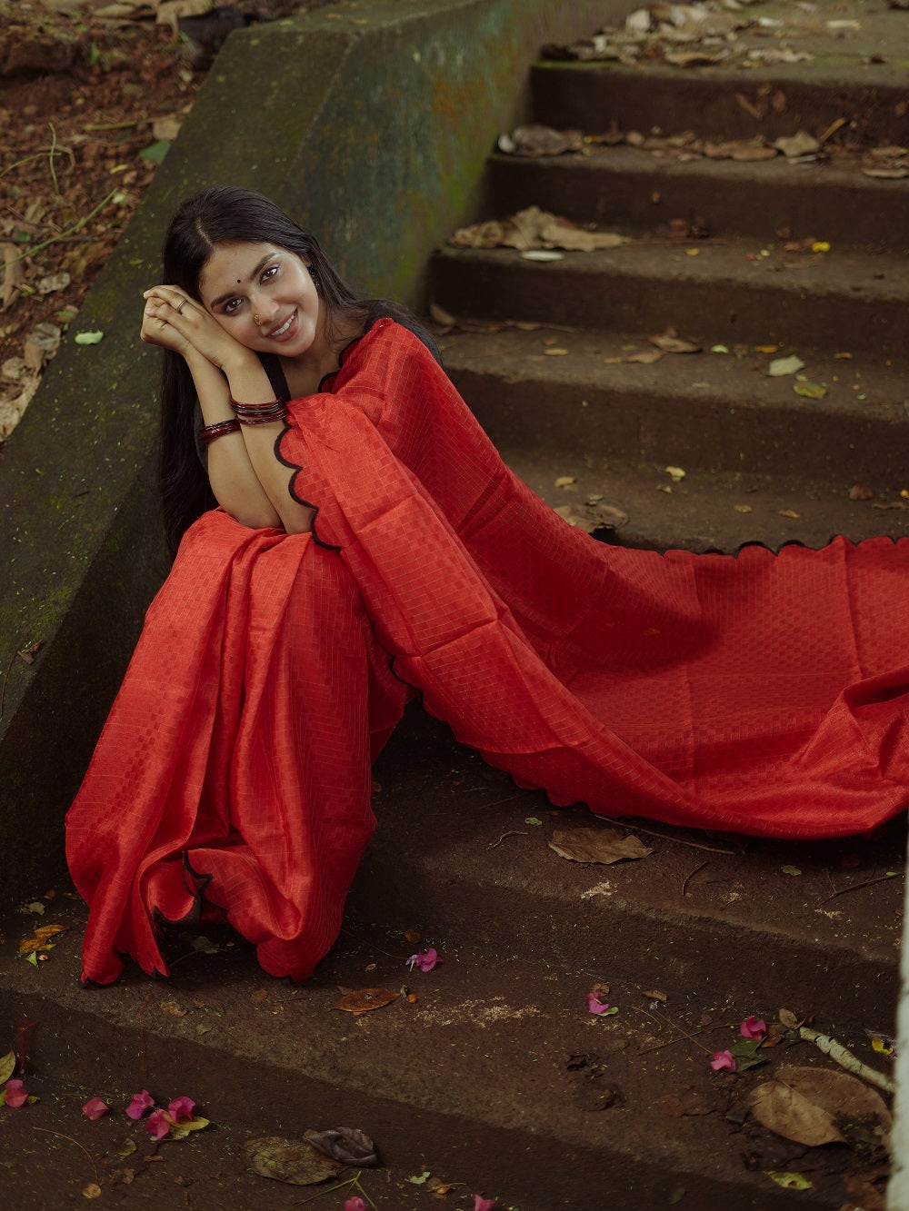 Exquisite Red Gadhwal Chex Saree with Arca Work and Lucknowi Work Blouse Colorful Saree