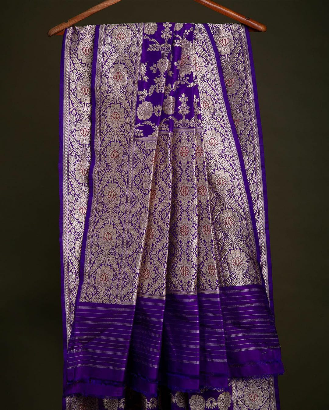 Prominent Purple Soft Banarasi Silk Saree With Pretty Blouse Piece - Colorful Saree