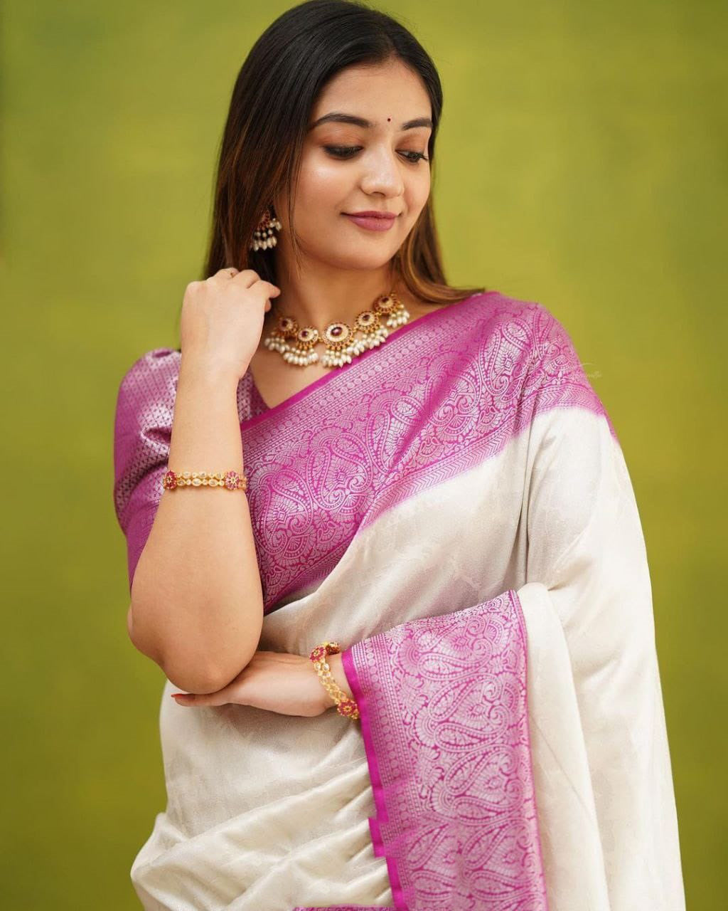 Unequalled White Soft Silk Saree With Engaging Blouse Piece - Colorful Saree