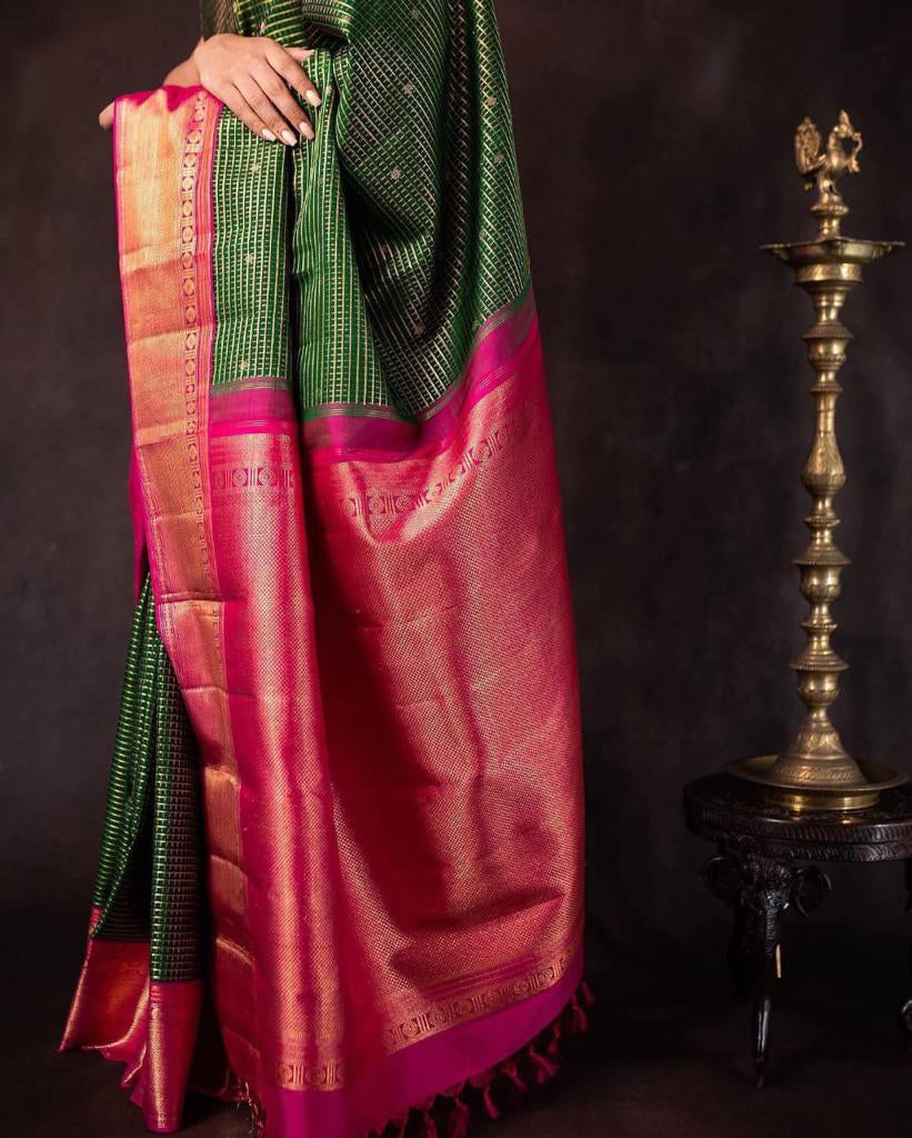 Capricious Green Soft Silk Saree With Staring Blouse Piece - Colorful Saree