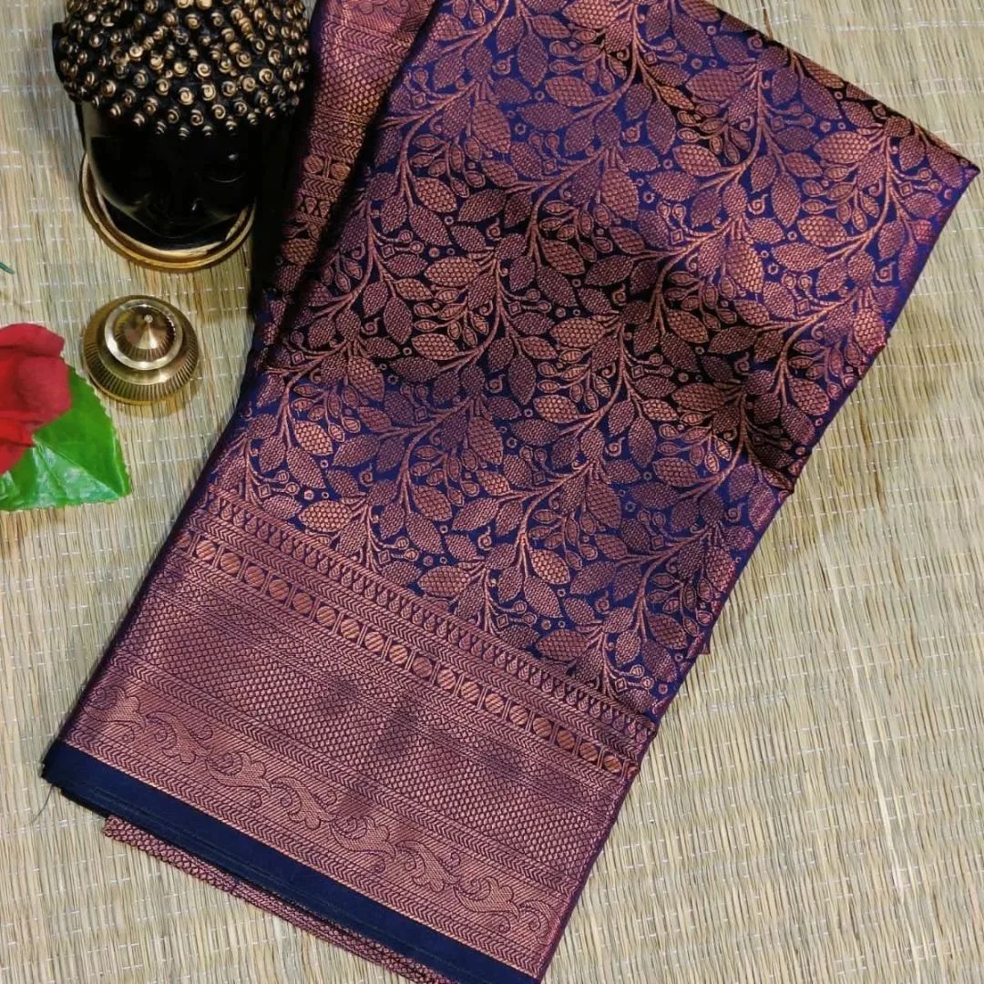 Gratifying Purple Soft Banarasi Silk Saree With Felicitous Blouse Piece - Colorful Saree