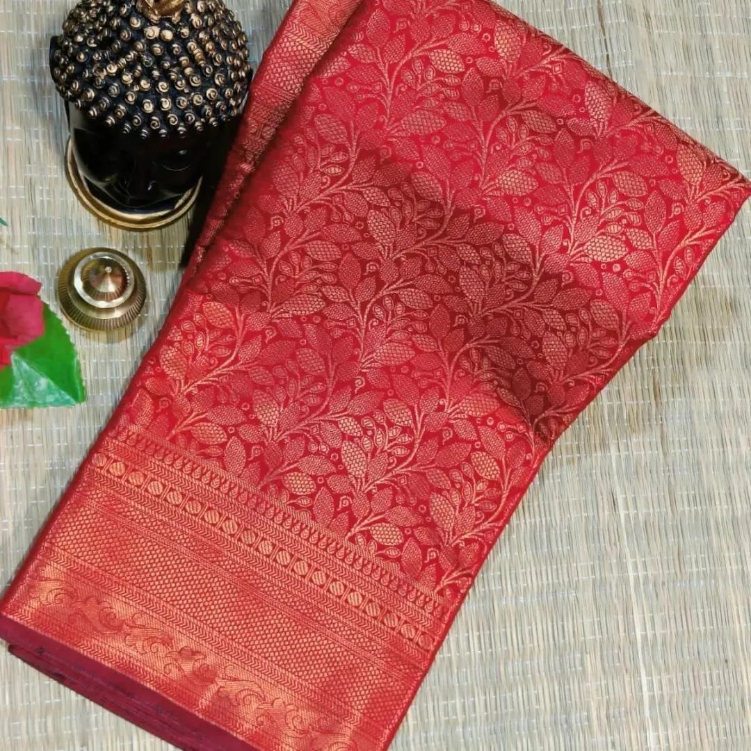 Imaginative Red Soft Banarasi Silk Saree With Tempting Blouse Piece - Colorful Saree