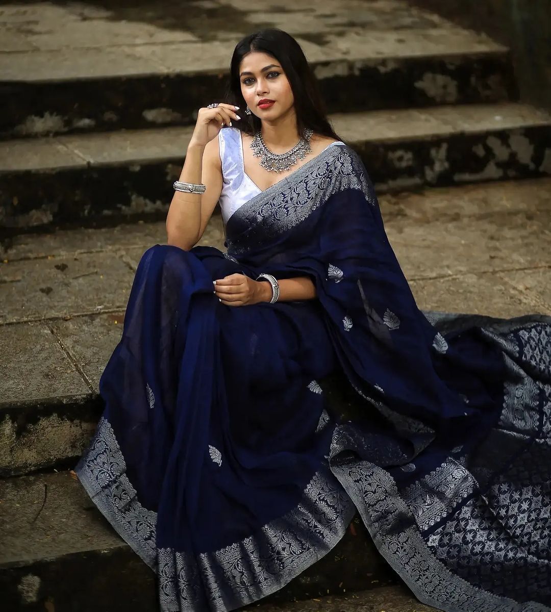 Engrossing Navy Blue Soft Silk Saree With Glowing Blouse Piece - Colorful Saree