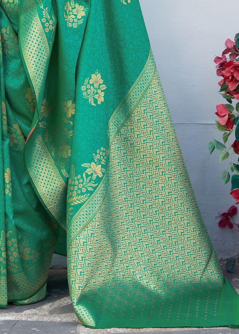 Parakeet Green Floral Motif Silk Saree - Colorful Saree