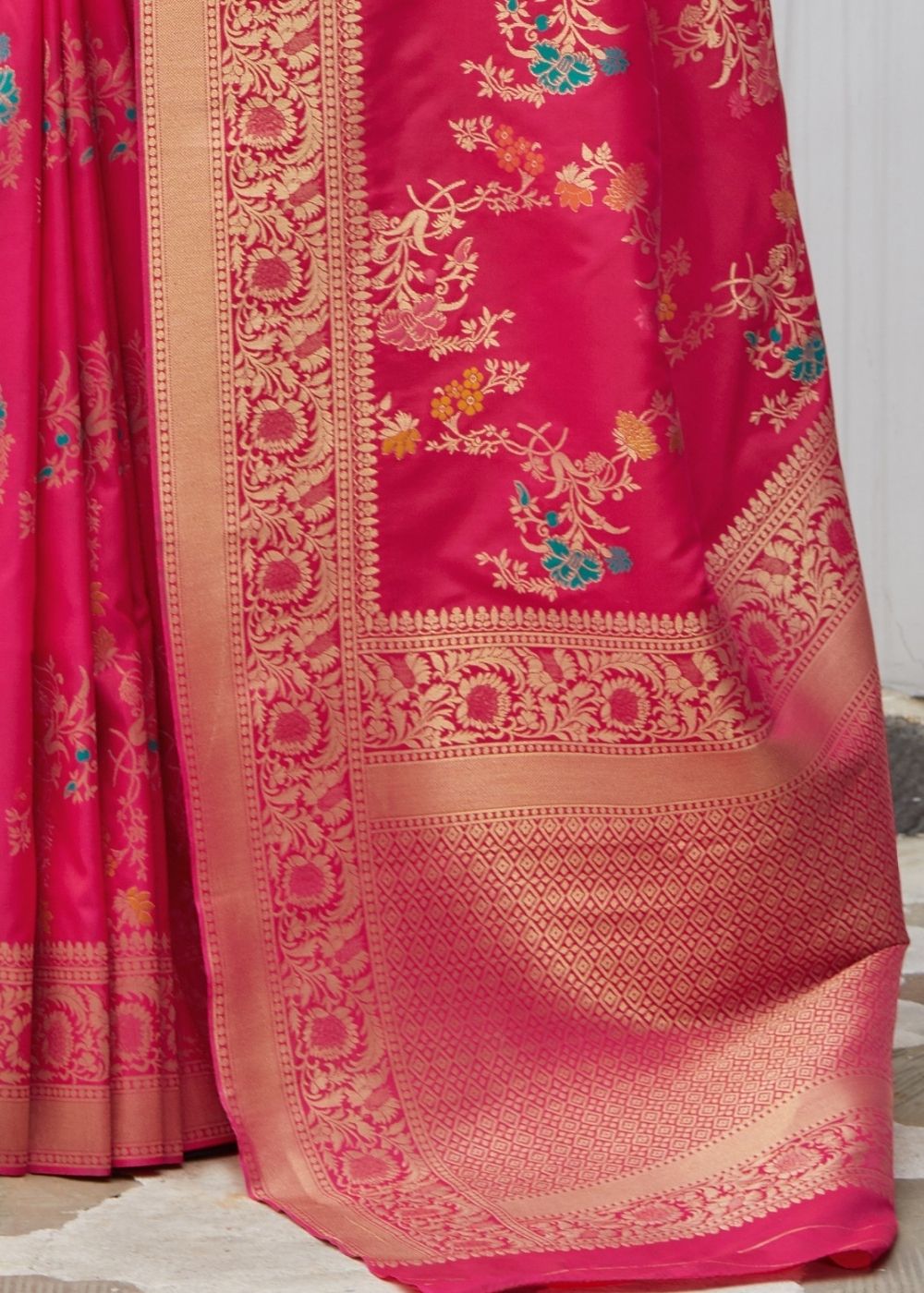 Magenta Silk Saree with Thread Embroidery work and Golden Zari Border - Colorful Saree